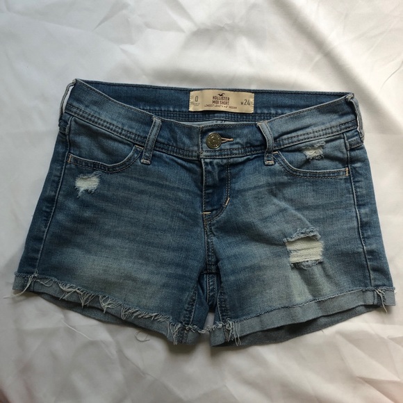 Hollister Pants - Hollister mid/lowrise 4” shorts